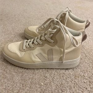 Veja V-15 Sneakers